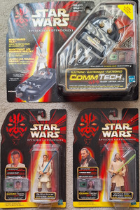 STAR WARS COMM TECH READER & TWO FIGURES