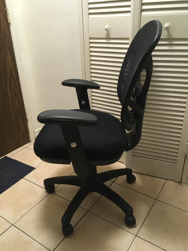 Nice and comfortable office chair ($80 Jan 29-31st pickup in Chairs & Recliners in City of Toronto - Image 2