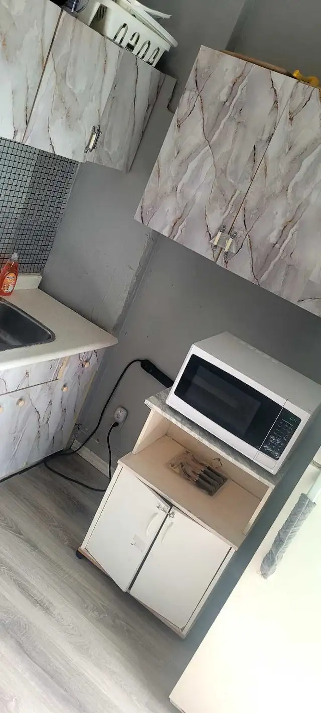 Two Beds495860601921873921