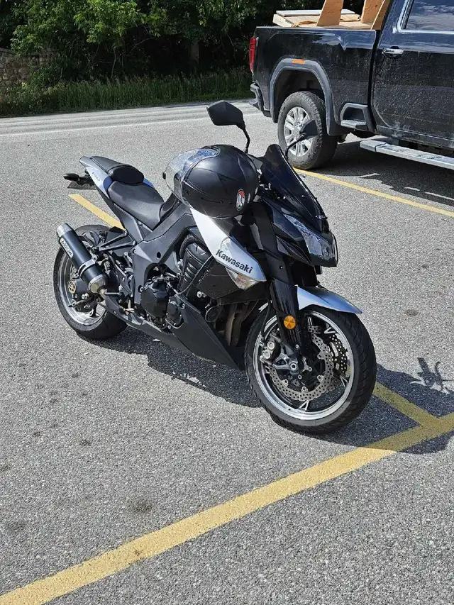 z1000 kawasaki in Sport Touring in Gatineau - Image 2