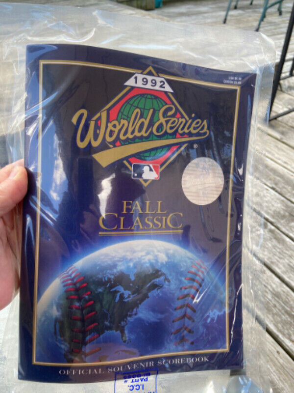 1992 World Series Official Souvenir Scorebook dans Art et objets de collection  à St. Catharines