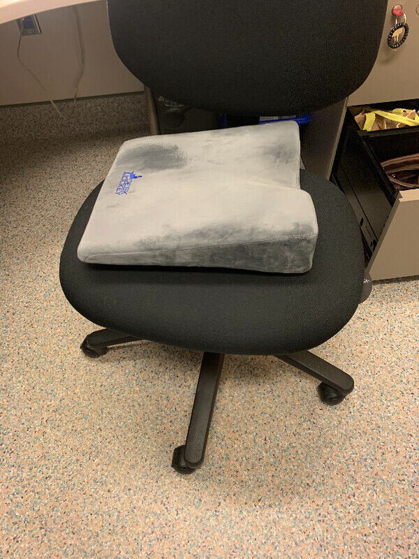 Premium Therapeutic Grade Car Wedge Cushion in Health & Special Needs in Vancouver - Image 2
