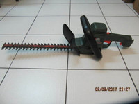 ClassicBlack&Decker HT300-04 Auto StopElectric HedgeTrimmer USA