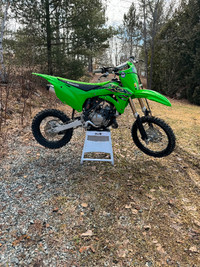 2021 kx 85 15 hours selling for new dirtbike