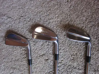 PRISTINE *9.5/10* RH STIFF DGS300 **TITLEIST FORGED BLADES**, View more