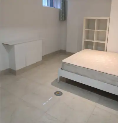 Steeles / Bayview Ave. M2M 2T4, separate entrance basement private unit with bathroom, kitchen and d...