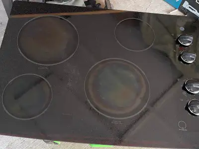 GENERAL ELECTRIC COOKTOP/JCP336DD1BB, View more