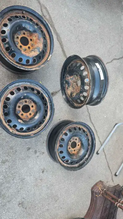 Compatible with Toyota, Ford and Honda. Pickup only.
