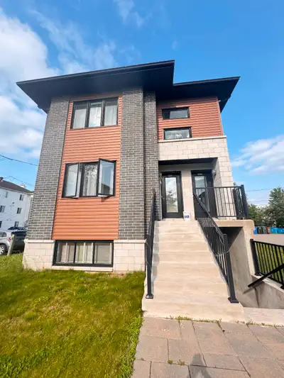 Logement 4 1/4 disponible maintenant