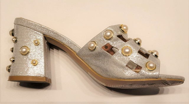 Metallic Silver, Pearl embellished, chunky heeled sandals (size in Women's - Shoes in St. Catharines