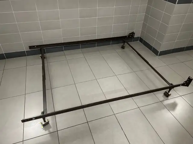 Twin/full/queen Size Metal Heavy Platform Bed Frame 4 Wheels in Beds & Mattresses in City of Toronto - Image 3