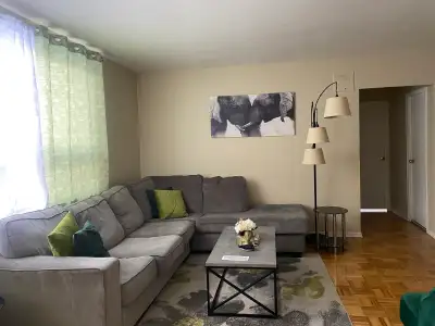 ✨ ROOM FOR RENT – FEMALE ONLY – AVAILABLE SEPTEMBER 1ST ✨ Looking for a clean and respectful female...