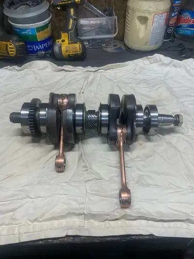 Brand new crank, all new bearings and rods Good cylinders, head and balance shaft $750