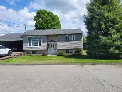Offrez à votre famille un cadre de vie paisible et ressourçant à Magog, au cœur de l’Estrie. Idéal p...
