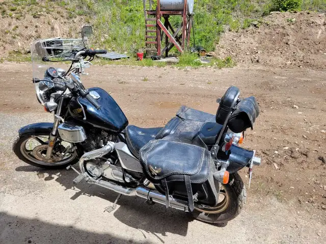 1986 Honda Shadow 750 in Street, Cruisers & Choppers in Kamloops - Image 2