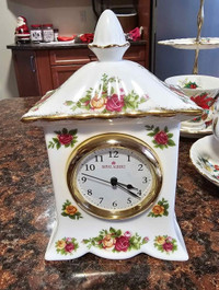 Royal Albert-Old Country Roses- Carriage Clock. H 6.75" x W 4" x