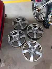 15" alloy wheels