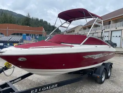 2007 Monterey 194FS Bow Rider Boat. 9 Person Capacity. 5.0 L Mercury MPI Fuel Injected V8. Only 337...