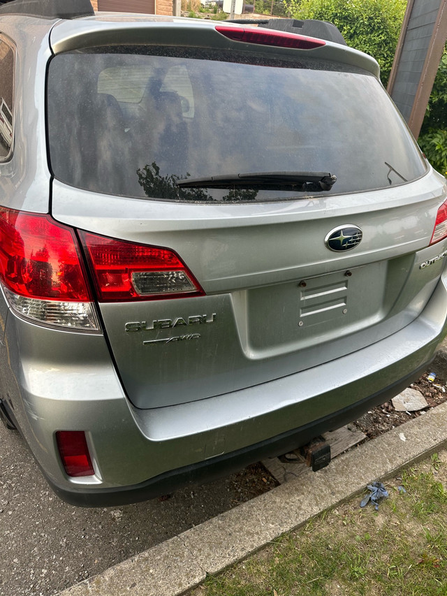 2013 Subaru Outback in Cars & Trucks in Oshawa / Durham Region - Image 4