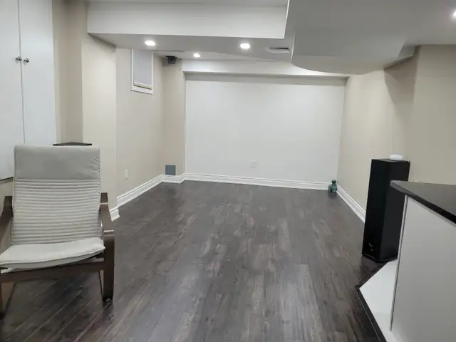 1 bedroom basement available for rent--Whitby in Long Term Rentals in Oshawa / Durham Region - Image 4