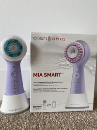 99.9% New Clarisonic Mia Smart Purple device