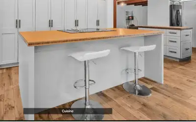 Vente garage, View more