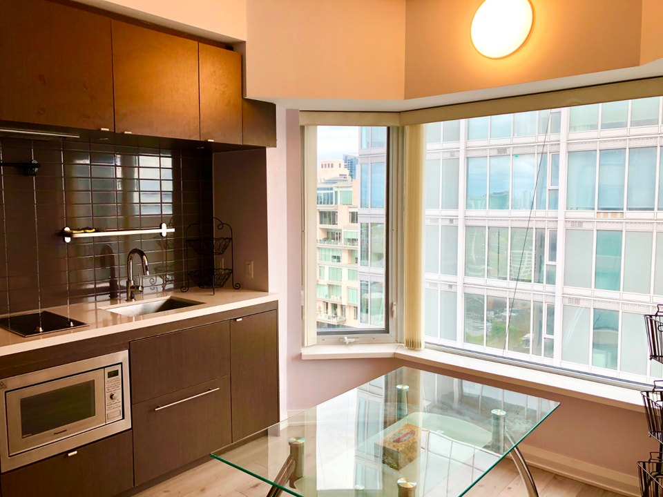 Yorkville Sub-Penthouse for Rent – 155 Yorkville Ave, Unit 3110 4