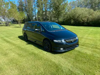 Due to many people asking no I will not be providing a car fax the vin is Japanese and is difficult...