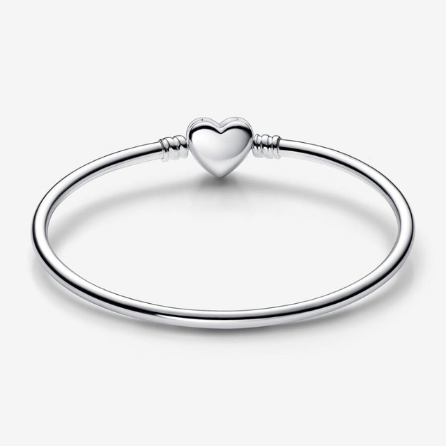 Pandora Heart/Butterfly Bangle Sterling Silver w Clear Zirconia in Jewellery & Watches in City of Toronto - Image 2