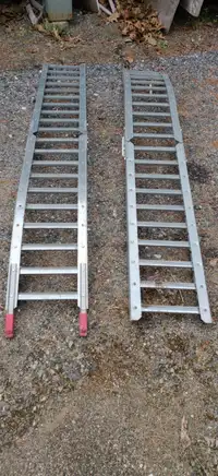 Steel Rung Folding Arched Steel Rung Loading Ramps Pair