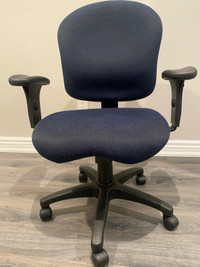 Steelcase Blue Fabric Rolling Office chair 