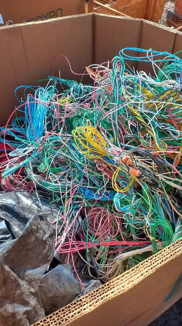 scrap metal Cooper aluminum wire removal pay cash 63006659558019124