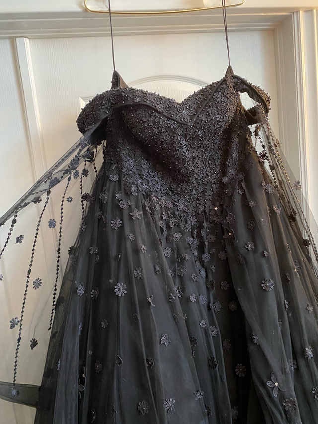 Plus size Black wedding dress / Robe de mariage Noir dans Mariage  à Laval/Rive Nord - Image 4