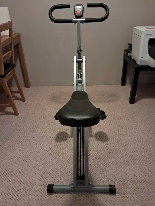 Squat Exercise Machine in Exercise Equipment in Edmonton - Image 3