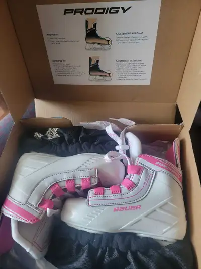 Bauer Prodigy Skates (New)- YTH 8-9, View more