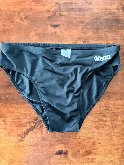 arena men’s max life swim suit brand new never worn , View more
