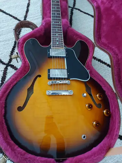 Gibson ES 335 Dot Reissue (1998), View more