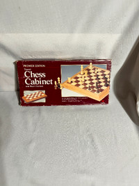 Unused Vintage Wood Chess Set 3" King Felted Folding Board