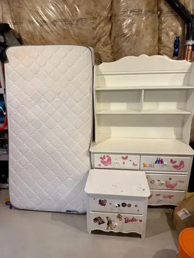 bedroom set , View more