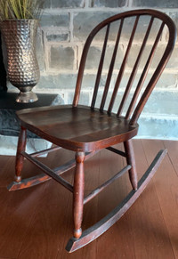 Stunning ANTIQUE Solid Wood Rocking Chair