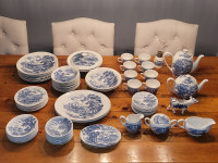 Vaisselle En Porcelaine "Countryside" -Pour 8 Couverts Complet-