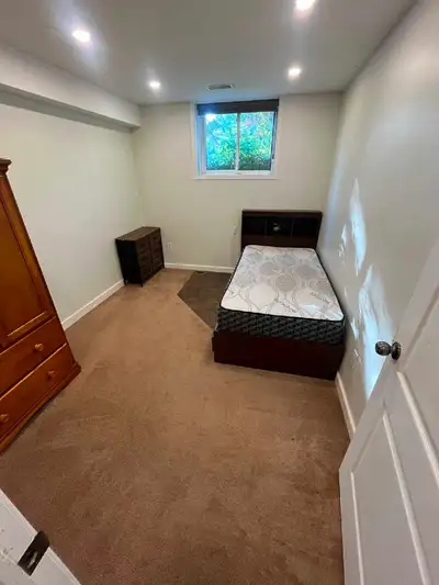 Private room including utilities $750 Room in mainfloor Furnished room All amenities is nearby - TTC...