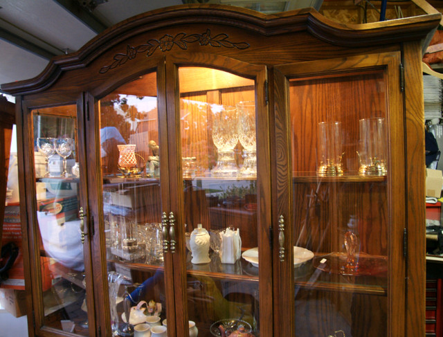 China Cabinet / Sklar Peppler in Hutches & Display Cabinets in City of Toronto - Image 3