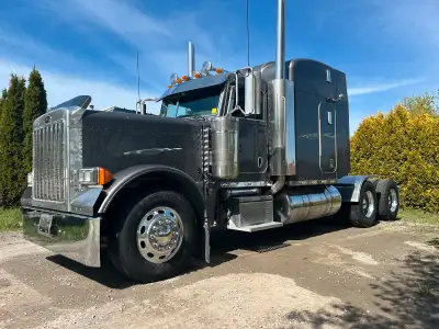 2005 Peterbilt 379 heavy spec. Cat C15 Acert, 18spd tranny, 12k front, 46k rears, wet line, motor ha...