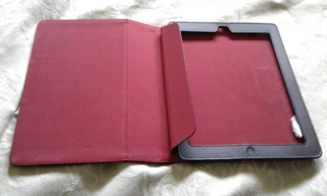 Ipad tablet cover in iPad & Tablet Accessories in St. Catharines - Image 2