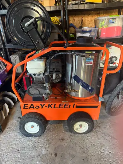 Easy Kleen pressure washer / power washer Comes with over 100 feet of house. Number EZ04035G-H-GP-12...