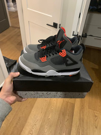 Jordan 4 size 9