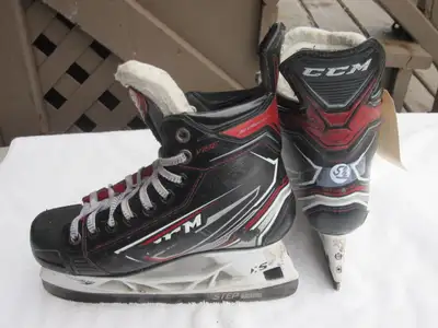 Junior Skates Size 5½ (CCM JetSpeed Vibe) with Step Blacksteel Blades and in excellent condition for...