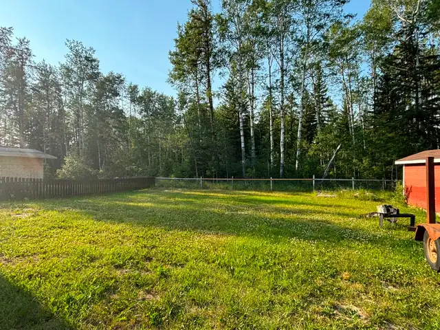 Trailer and lot close to river in subdivision in Houses for Sale in La Ronge - Image 6