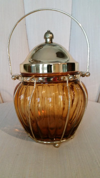 VINTAGE AMBER GLASS BISCUIT JAR WITH WIND-UP MUSIC BOX